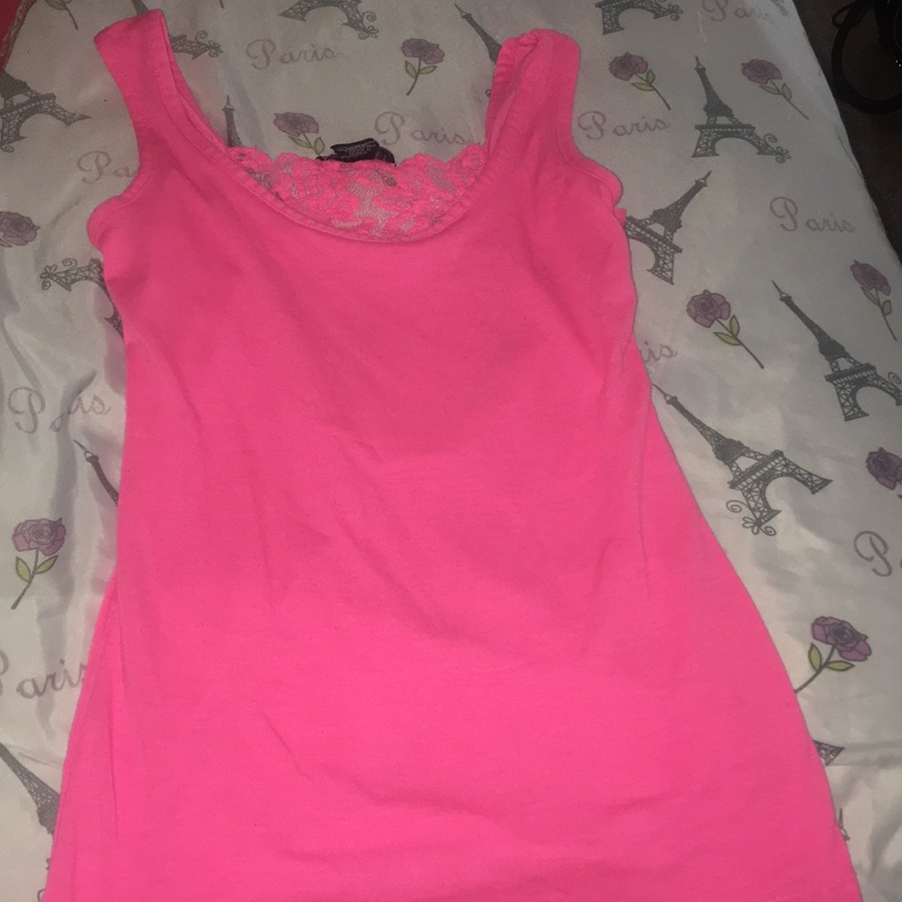 Women’s fashion shirt (CASH APP ONLY)